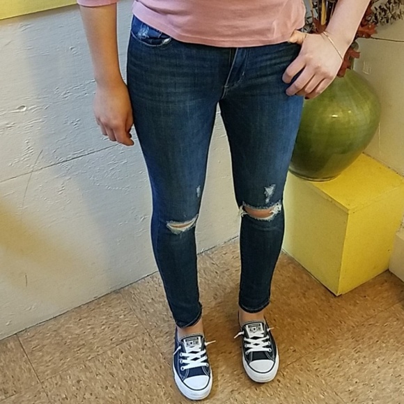 Levi's Denim - Levi's high rise skinny jeans sz 25